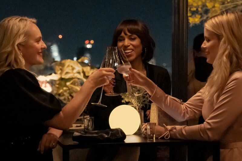 Elisabeth Moss, Kerry Washington, and Kate Mara in IMPERFECT WOMEN