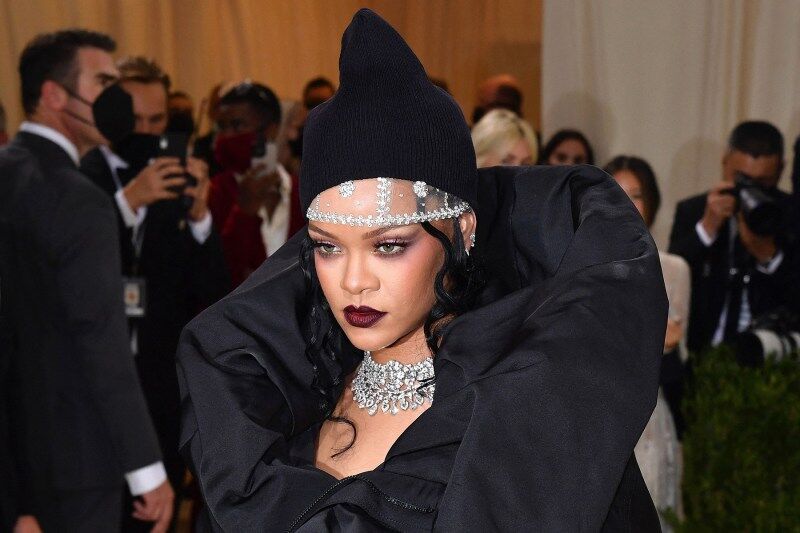 Barbadian singer Rihanna arrives for the 2021 Met Gala at the Metropolitan Museum of Art on September 13, 2021 in New York. - This year's Met Gala has a distinctively youthful imprint, hosted by singer Billie Eilish, actor Timothee Chalamet, poet Amanda Gorman and tennis star Naomi Osaka, none of them older than 25. The 2021 theme is "In America: A Lexicon of Fashion." (Photo by ANGELA  WEISS / AFP) (Photo by ANGELA  WEISS/AFP via Getty Images)