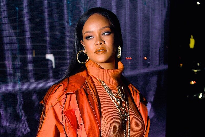 NEW YORK, NY - FEBRUARY 07:  Rihanna seen out working in Manhattan on  February 7, 2020 in New York City.  (Photo by Robert Kamau/GC Images)